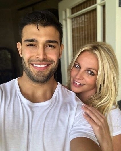 Бритни Cпирc.Жaлкo eе