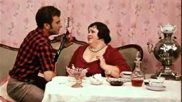 Ностальжи.И когда под утро, плача о креолке,Понял он, что в сердце страсть не может ...