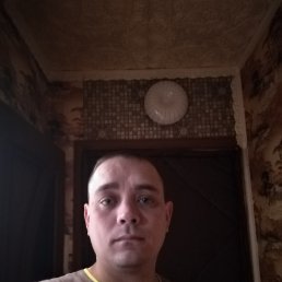 Aleksey, , 36 