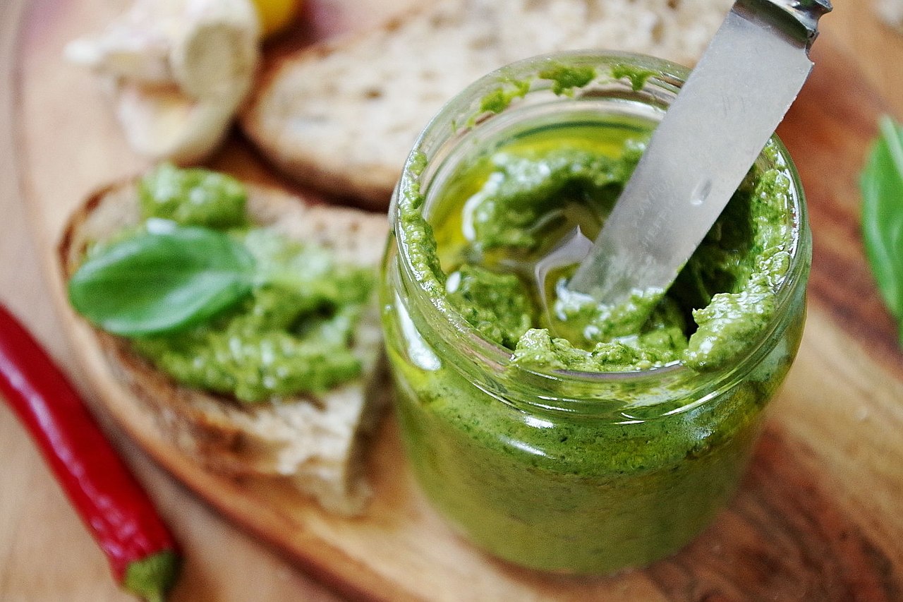    ! a    a a, a   aa,   e a ...