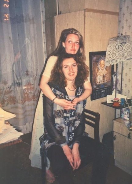 Пересматривая фотографии из молодости родителей, всегда кажется, что у них она была интереснее... ... - 5