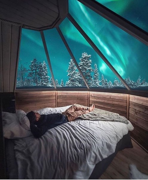 Ну кто бы отказался провести тут ночь? Супер место