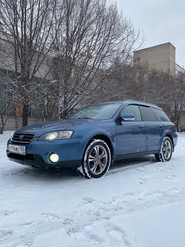 .SUBARU OUTBACK 2004  270000  2,5 165 ..   490 000+7-916-334-03-33 ...