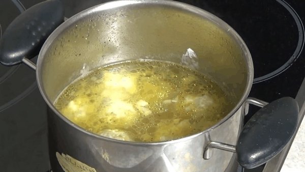 А кто хочет пельмешек, но так не охота их лепить...)) Ловите хитрую идею - 5