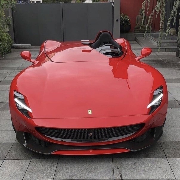 Ferrari Monza SP1, 1 400 000 $ a eep -  y a ay e oe,  apoo aa e ...