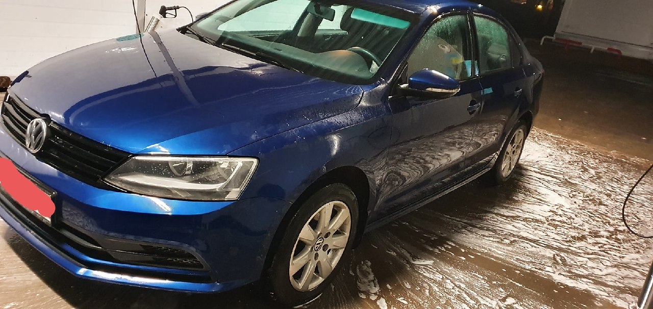  vw jetta 2015..  1,6 . 105.. 570000. - 4