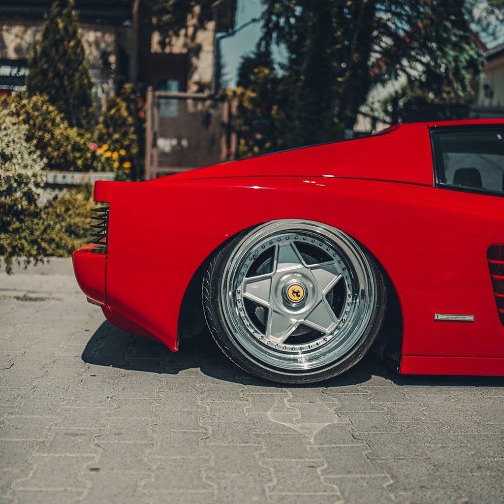 #Ferrari@autocult - 4