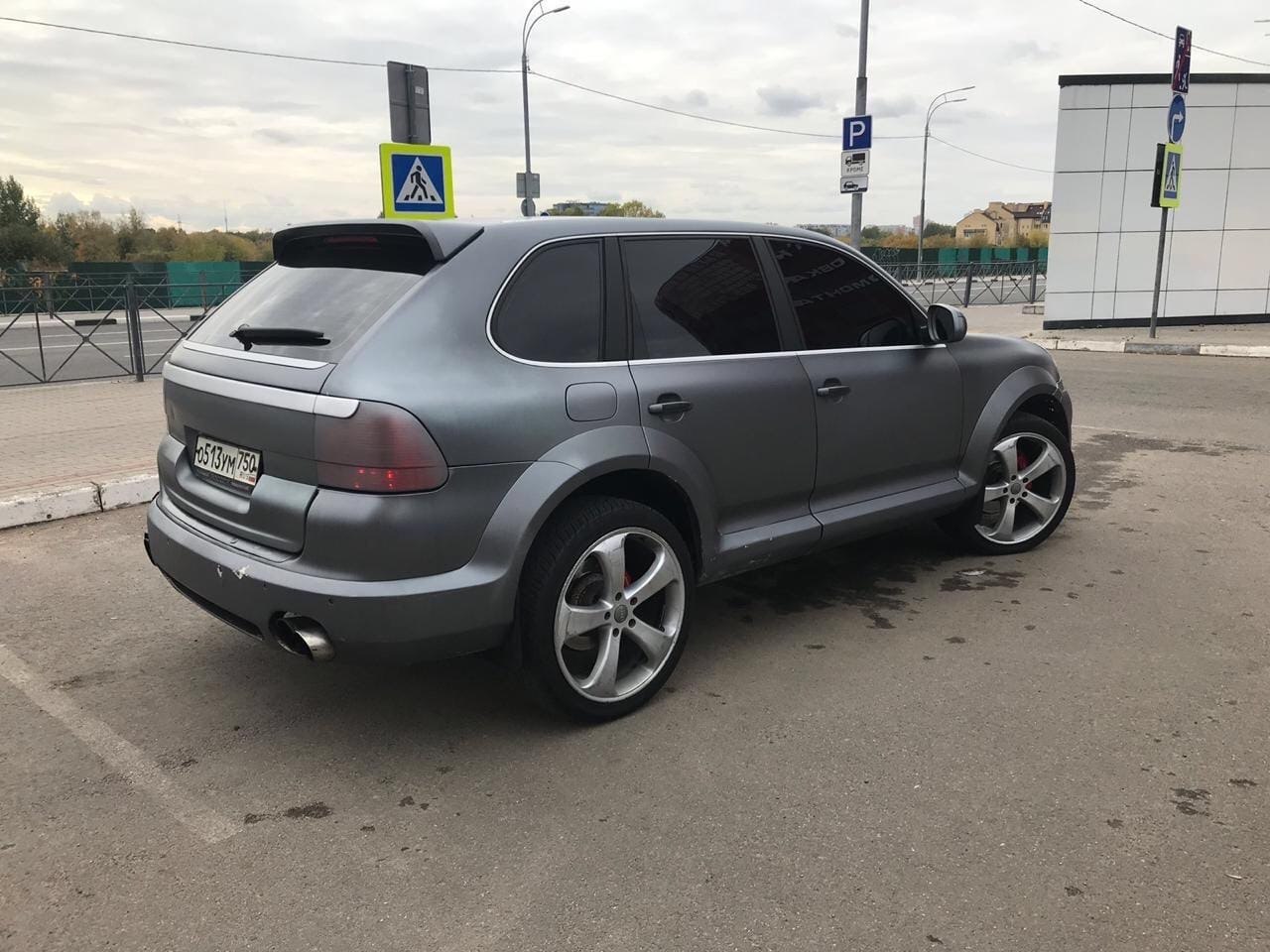 .  Porsche  . 4,5. 450.   .   .   ... - 3