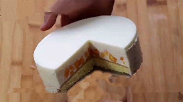 Простой молочно-манговый муссовый торт. . В миску разбейте 3 куриных яйца, общим весом около 120 ... - 2