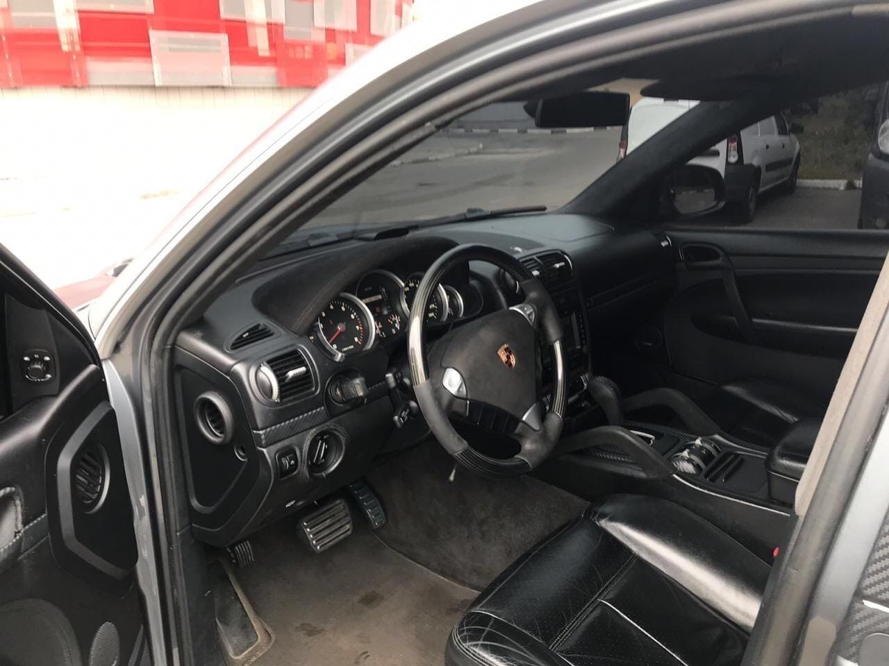 .  Porsche  . 4,5. 450.   .   .   ... - 6