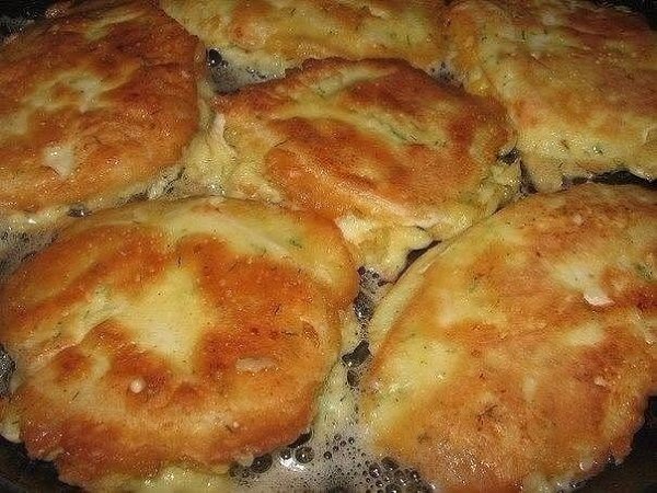 Куриные отбивные в кляре с сыром. Ингредиенты: 1 крупная куриная грудка 150 гр твердого сыра 2 яйца ... - 4