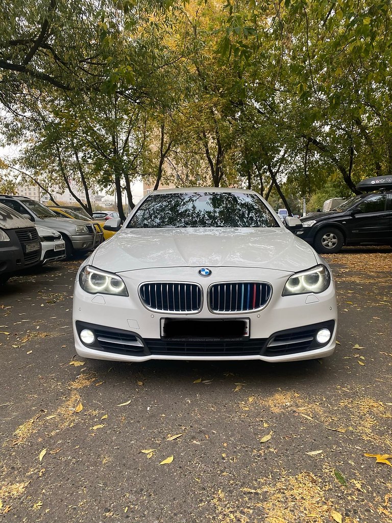 BMW 520i.2013 . .  184 ..3    ...