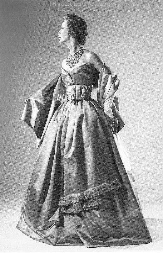 Christian Dior, 1955. - 8