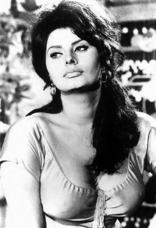  e  p   , a  e . Sophia Loren - 6