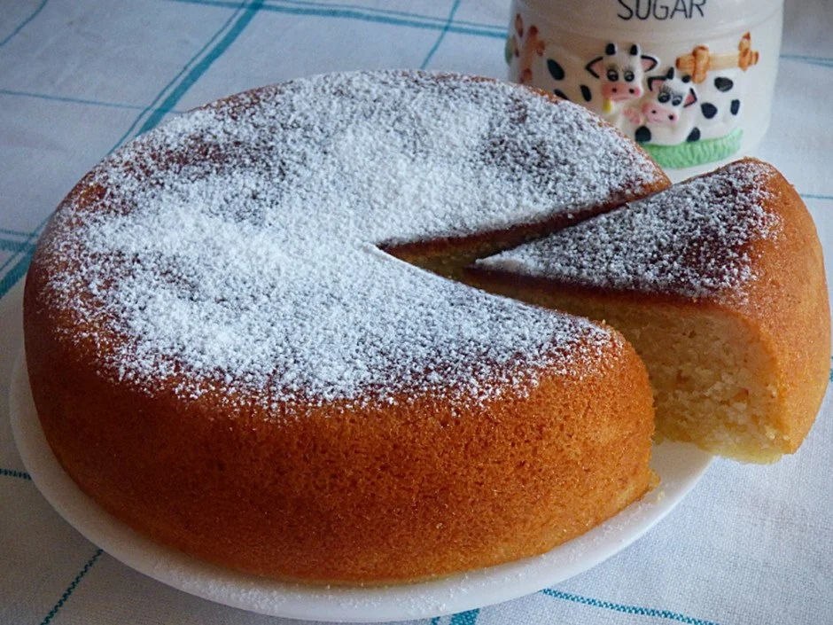 Пирог Манник. Безумно вкусный! Ингредиенты 1 стакан Мука 1 стакан Манка 1 стакан Кефир стакан Сахар ...