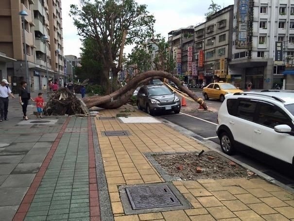 E  e u,  ru ue, o o: - 4