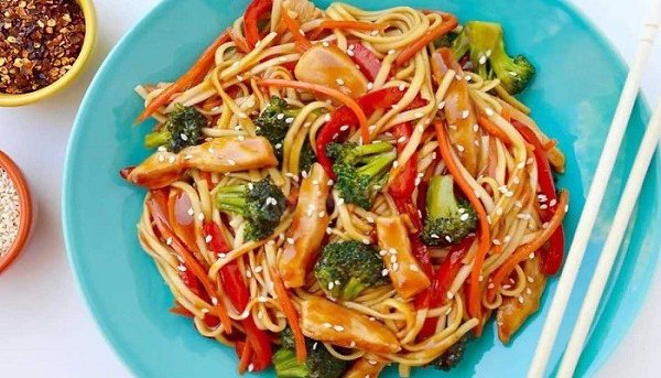 Вкусный салатик с фунчозой на ужин! на 100грамм - 128.18 ккалБ/Ж/У - 7.03/0.44/24.8 Ингредиенты: - ...