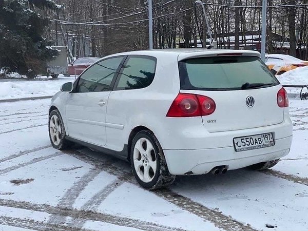 Гольф Gti.Коробка механикаГод выпуска 2007Доки чистыеПо технике ракетаСел поехалЦенник 500.000 - 5