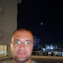 Igor, 40, 