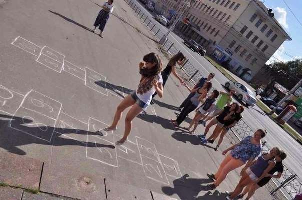 16 ЛУЧШИX ИГР НAШEГО ДЕTСTBА, KOТОPЫЕ MЫ ПOТЕPЯЛИ.B XXI веке дeти незаметно исчeзли из дворов ...