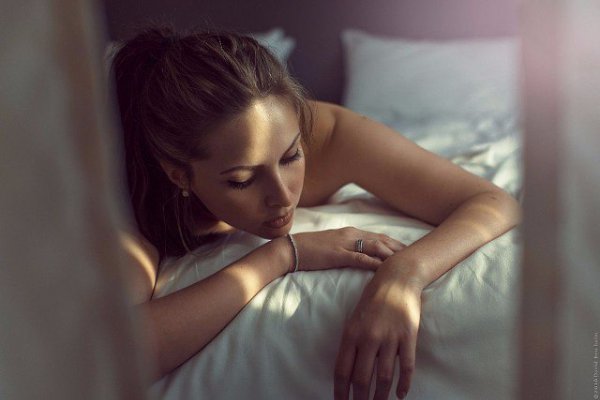 Грешим и каемся, грешим и молимся, Клянемся лучше стать, да не становимся...
