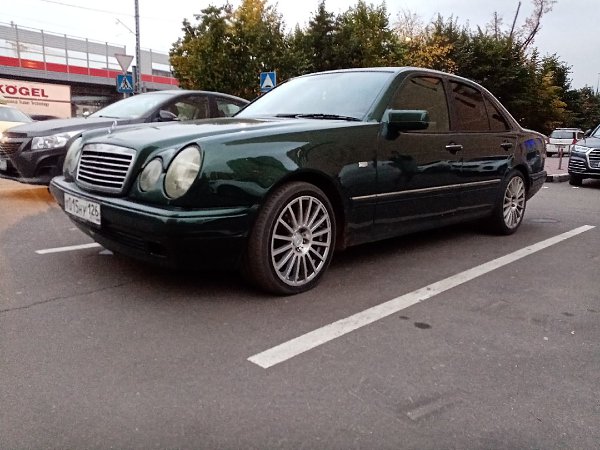 Продам W210. 1997г 2.3 на механике В машину вложено куча средств, времени и сил. Не гнилой. Техника ... - 5
