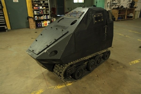 PAV1 Badger, созданный компанией «Howe and Howe Technologies», стал самым маленьким бронированным ... - 2