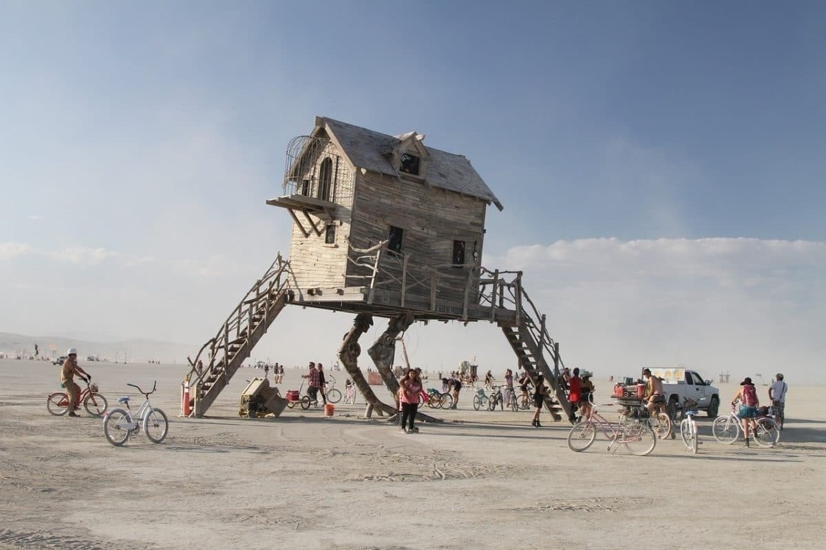  Burning Man. o oe  eo oce? - 3