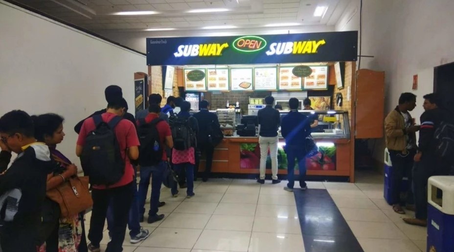       Subway,        ...