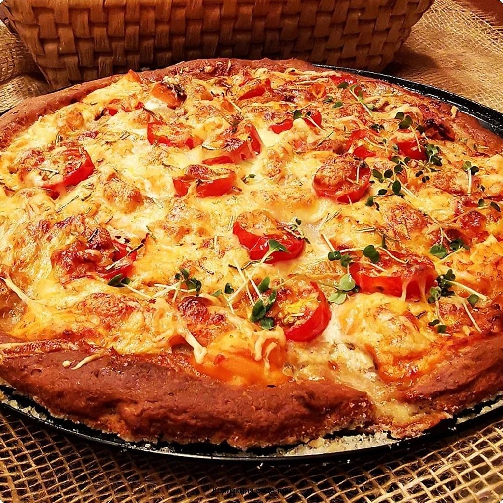 Карельский ржаной пирог с форелью и беконом. Обязательно попробуйте, ржаную выпечку с любыми вашими ...