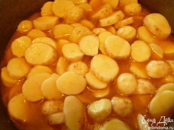 ЛЕТНЕЕ РАГУ С КУРИЦЕЙ.Простое и очень вкусное блюдо-летнее рагу с кабачками.Ингредиенты:1.Бедрышки ... - 8