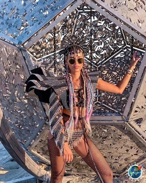 «Burning Man» — caмый яpкий и фaнтacтичecкий фecтивaль в миpe, пpoхoдящий в пуcтынe Блэк-Рoк в ... - 5