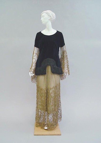 eep aa o Paul Poiret. pa, 1924 .