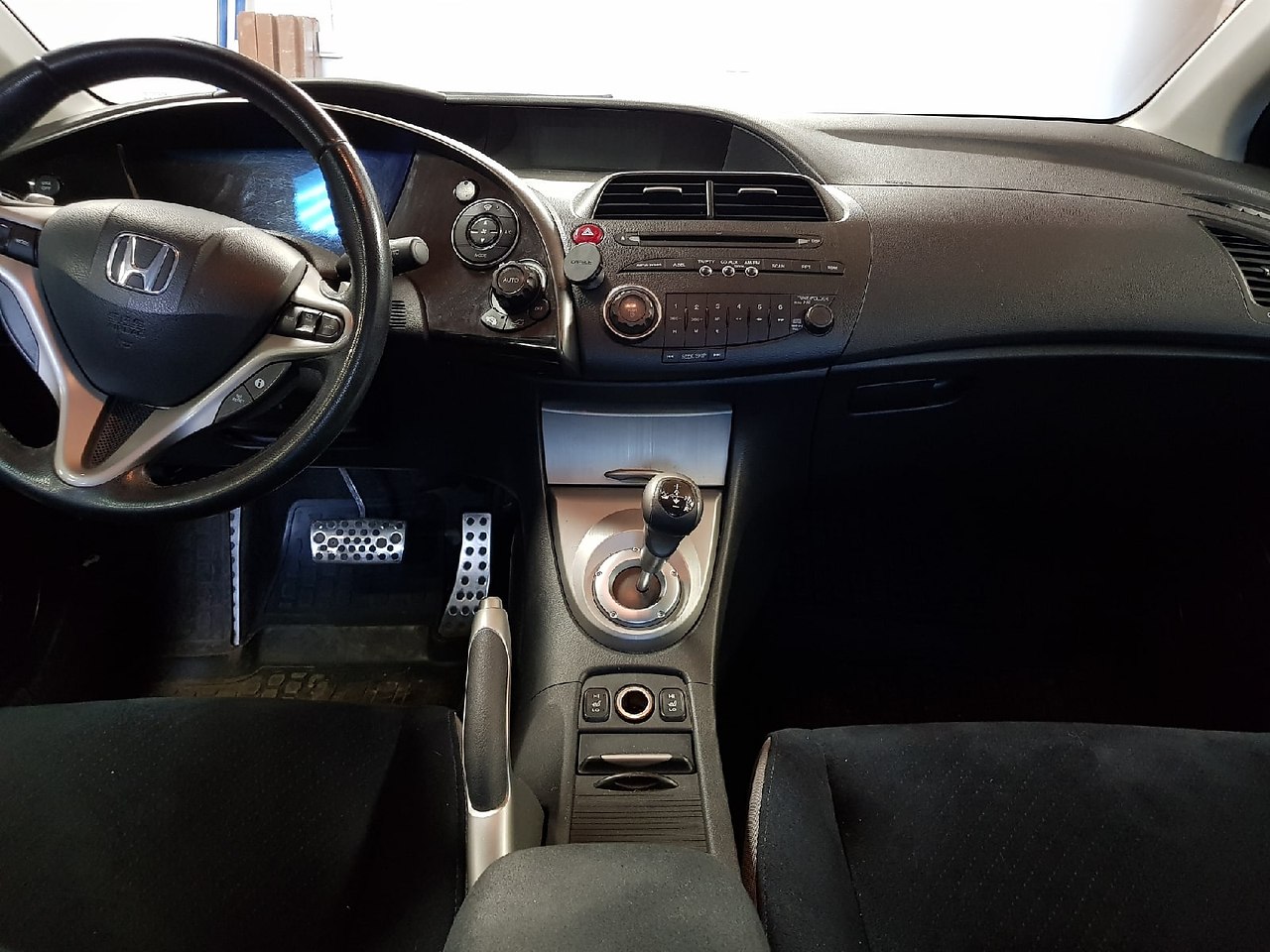 ./Honda civic 5d 07 106k 3.  .   420 ... - 7