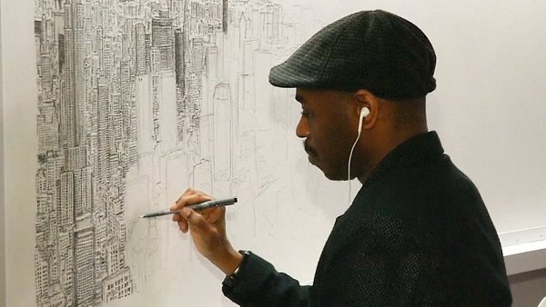 Художник-аутист по имени Стивен Уилтшир смог нарисовать целый город по памяти. После всего лишь ...