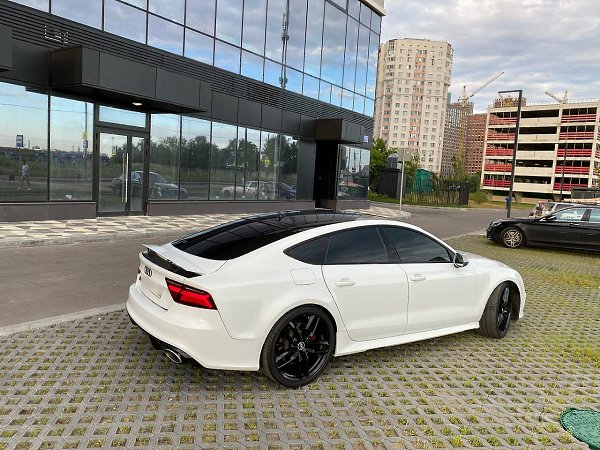 . .Audi RS7 4.0 560  68      3.5 ... - 2