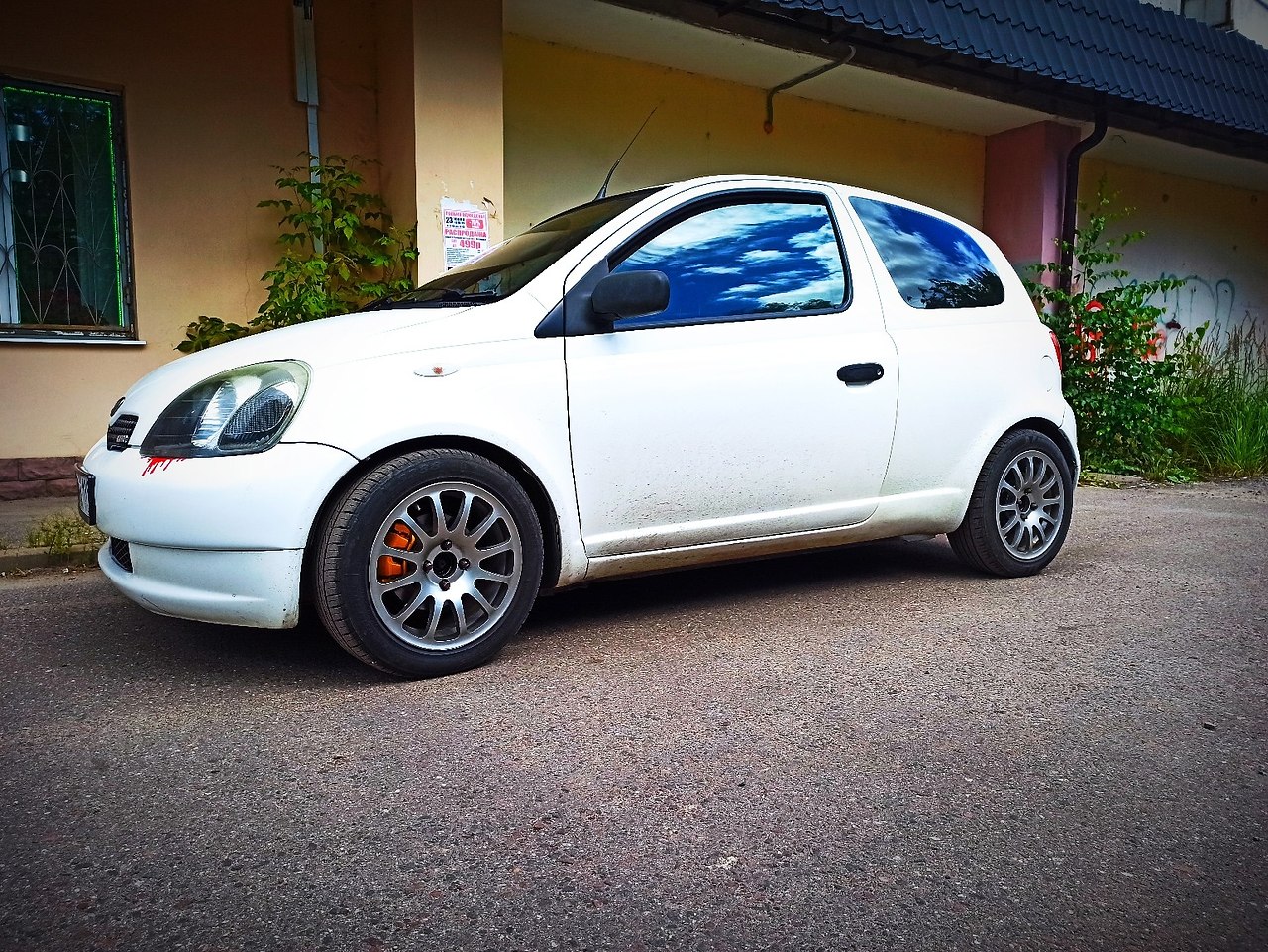 TOYOTA VITZ.2000   1nz fe 150    56  . 250 ... - 6