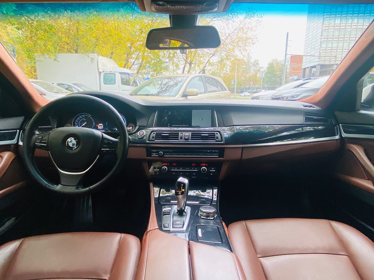 BMW 520i.2013 . .  184 ..3   (  2)  ... - 10