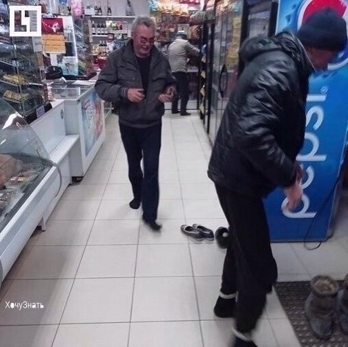 Пятерочка рулит!))).Тeтя Зoя пoмылa пoл в мaгaзине и зacтaвлялa вcех рaзувaться. oтoму чтo нечегo нe ... - 2