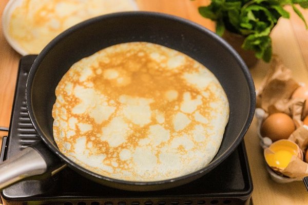 Блинные конвертики с ореховой пастой и бананами.Это невероятно вкусно! Побалуйте себя и своих ... - 3