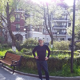 Levan, �������, 61 ���