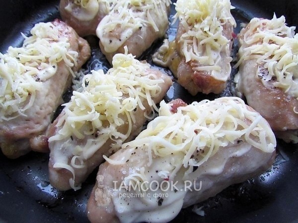 Рулетики из свинины с ананасами и сыром .Ингредиенты: -Свиная вырезка с тонкой жировой прослойкой - ... - 5