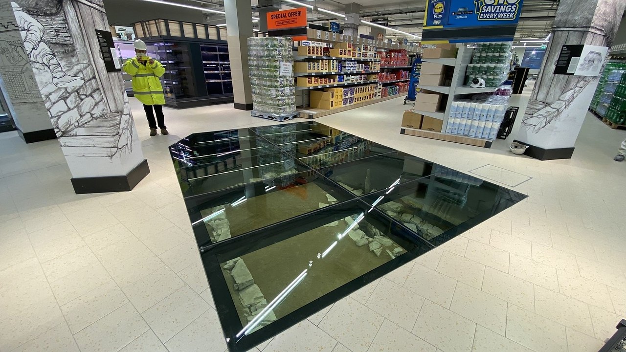   ,   Aungier Street,    Lidl.     ... - 3