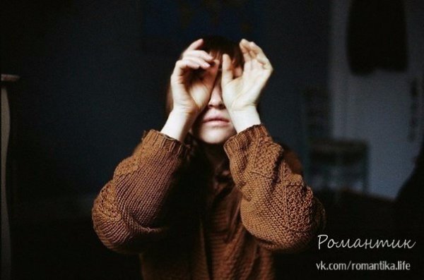 Зачем пришел? Опять сначала.Просить играть в твою игру?А вспомни ты, как я кричала,Что без тебя не ...
