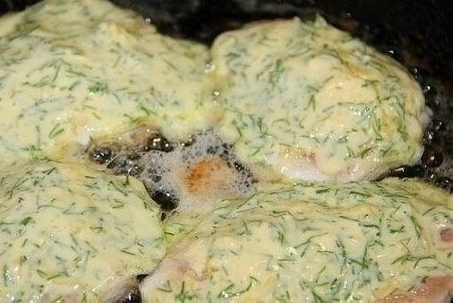 Куриные отбивные с сыром.Ингредиенты:куриной грудинки - 500 гсыр - 150гяйца - 2штмайонез - 3 ... - 3