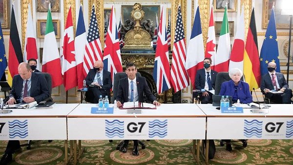  G7        ,  ...