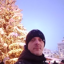 Valera, 40, 