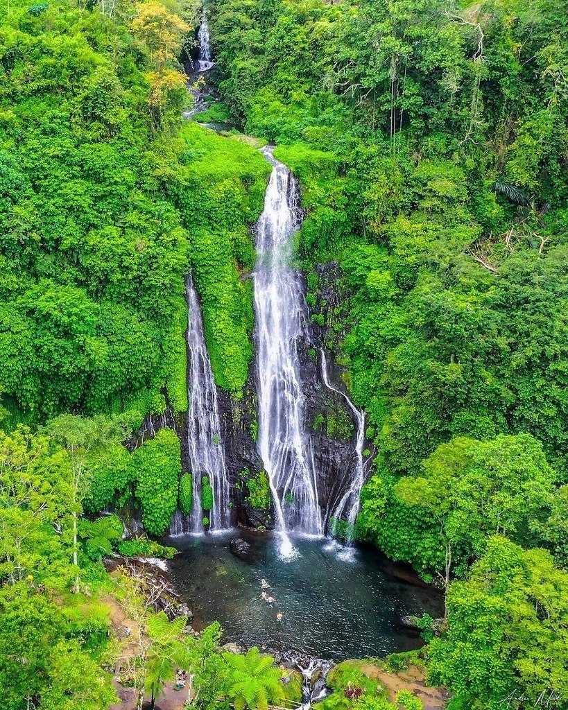   (Banyumala Twin Waterfalls)     ,    ...