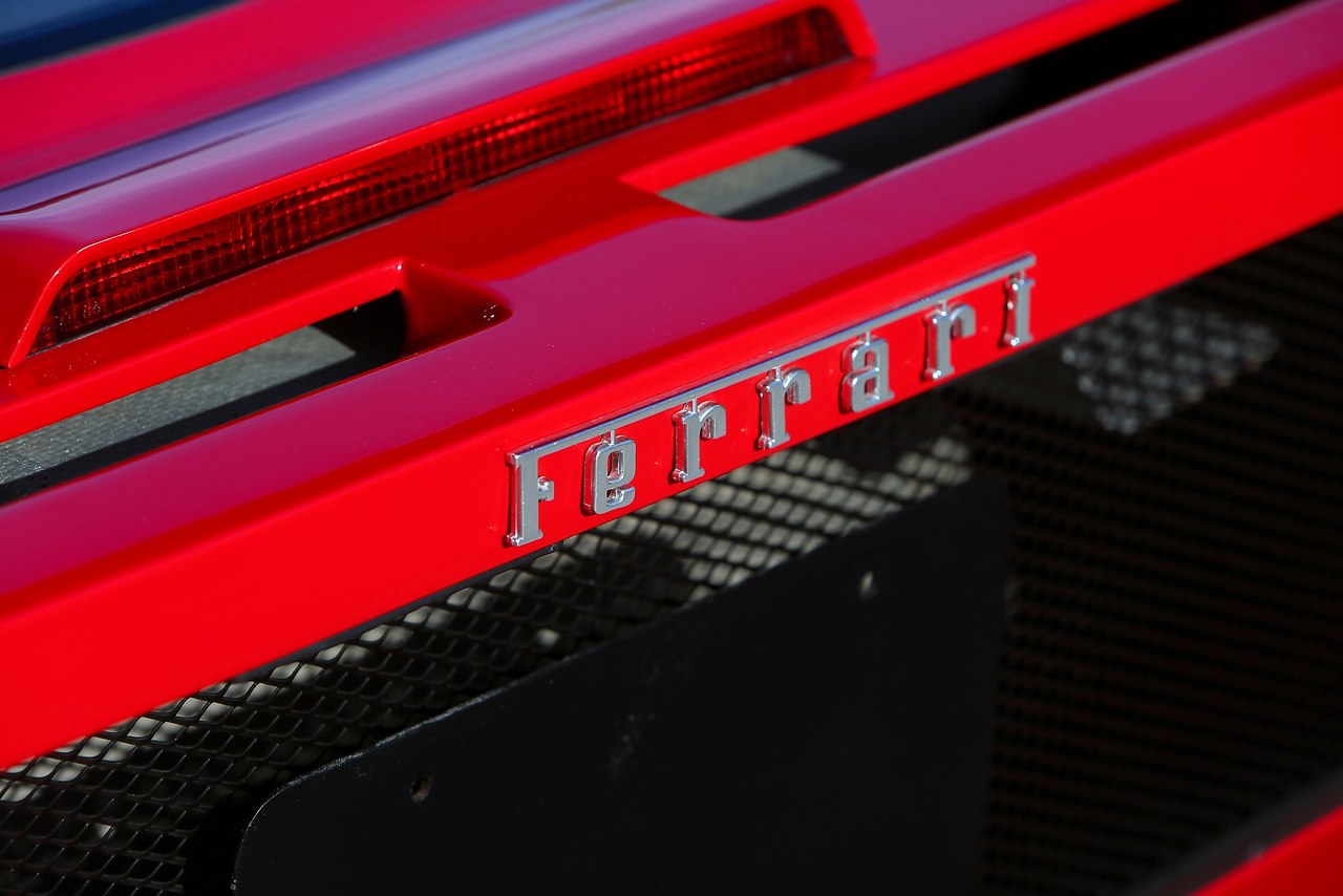 #Ferrari@autocult - 8