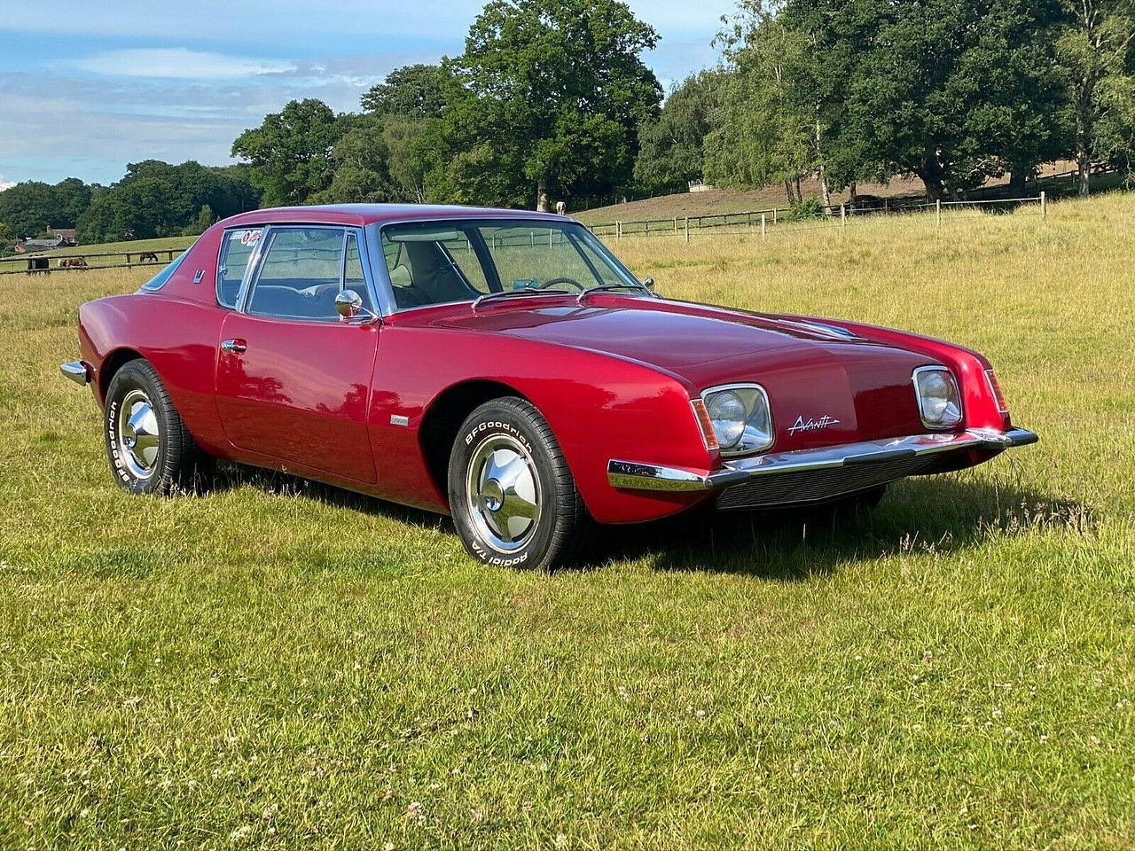 1964 Studebaker Avanti R3 5.0 Supercharged V8.#Studebaker@autocult